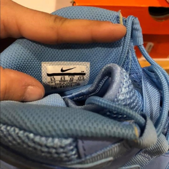 Men Nike Shoe (Up Tempo) - Picture 3 of 3